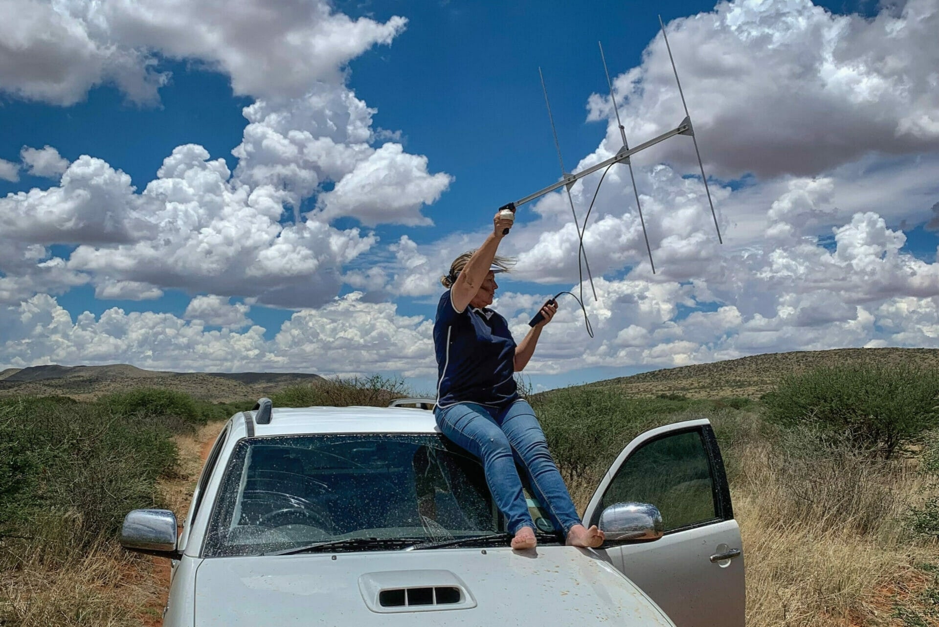 VHF Radio and antenna